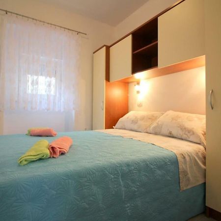 Apartment Noemi In City Center 포레치 외부 사진