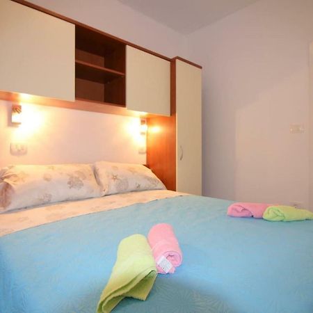 Apartment Noemi In City Center 포레치 외부 사진
